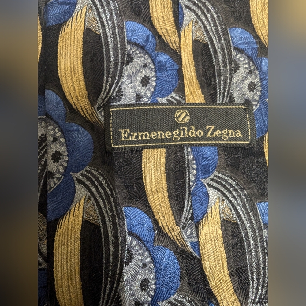Ermenegildo Zegna 100% Silk Patterned Tie - Picture 7 of 9